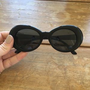 Black Kurt Cobain sunnies